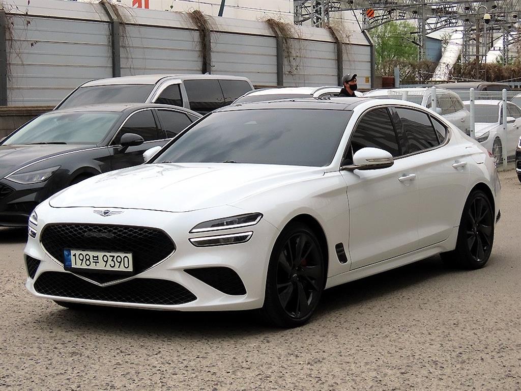 Genesis G70 - Vista 2