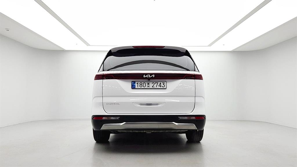 KIA Carnival - Vista 5