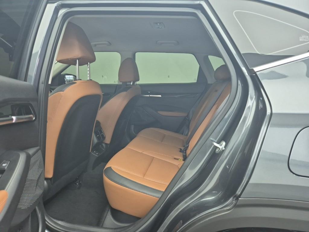 KIA Seltos - Vista 12