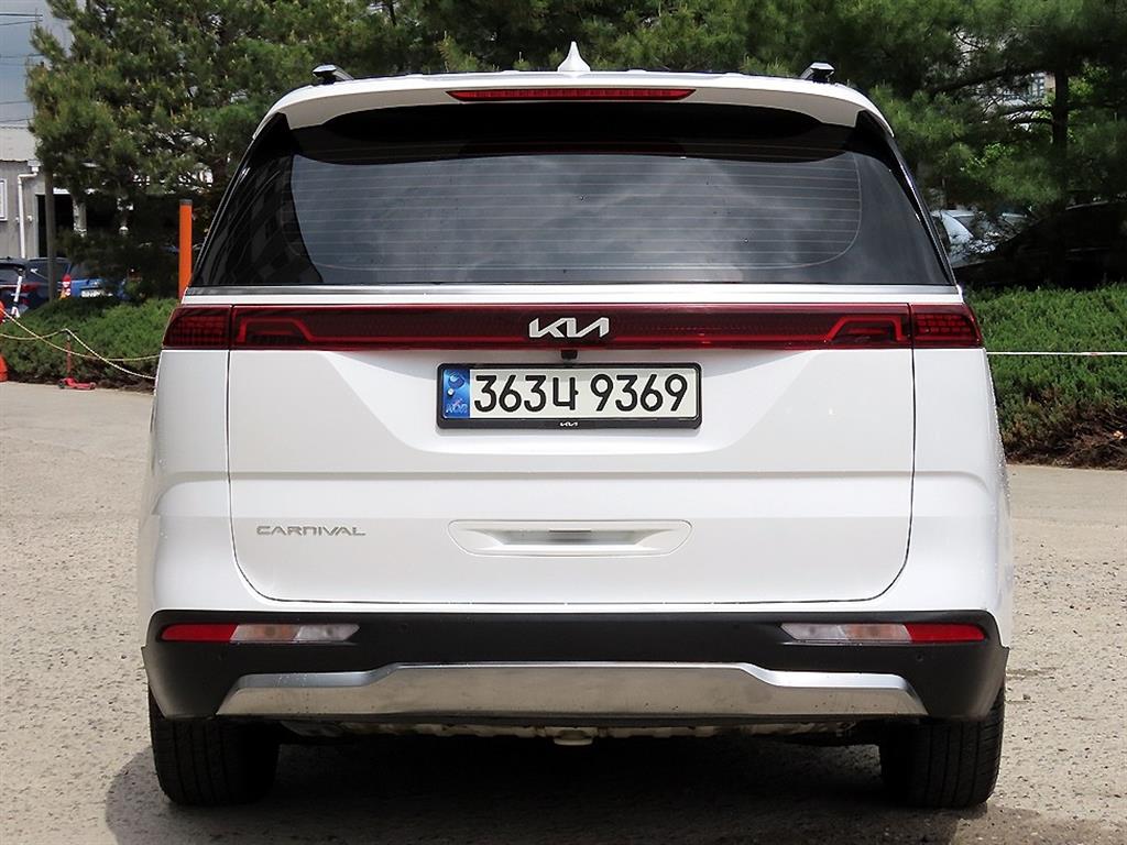 KIA Carnival - Vista 4