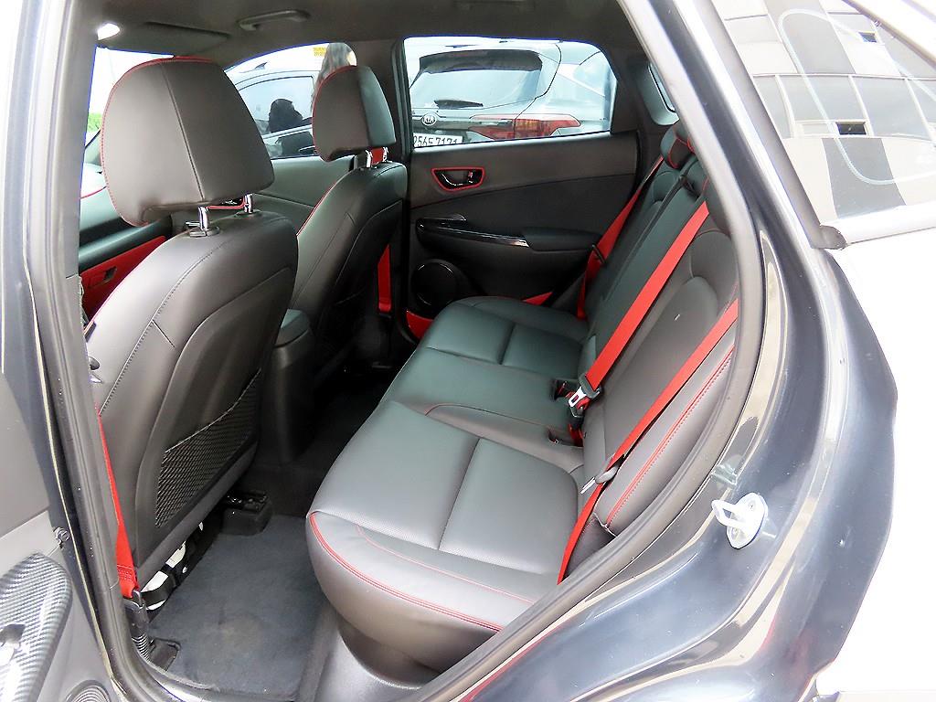 HYUNDAI Kona - Vista 6