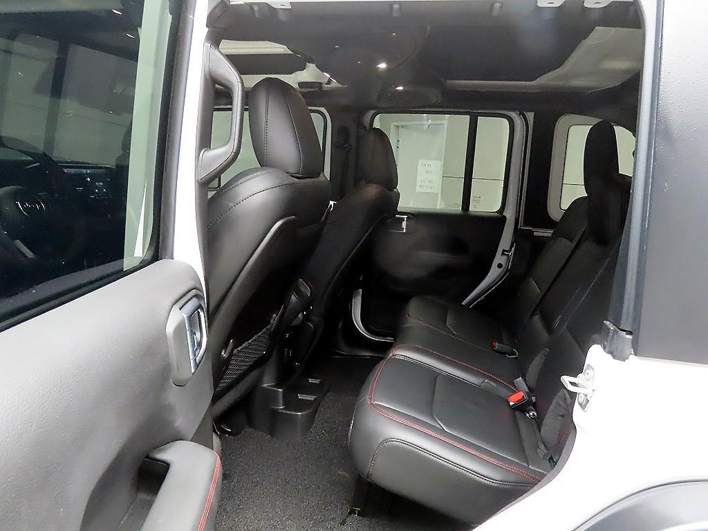 Jeep Wrangler - Vista 6