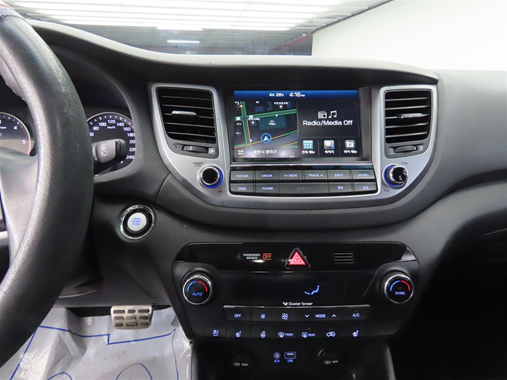 HYUNDAI Tucson - Vista 10