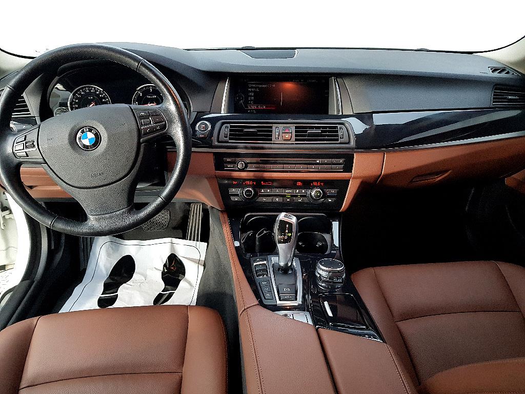 BMW 5 Series - Vista 5