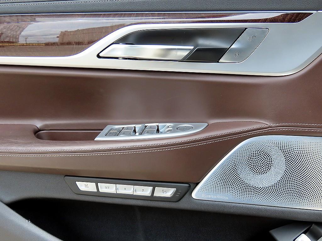 BMW 7 Series - Vista 12