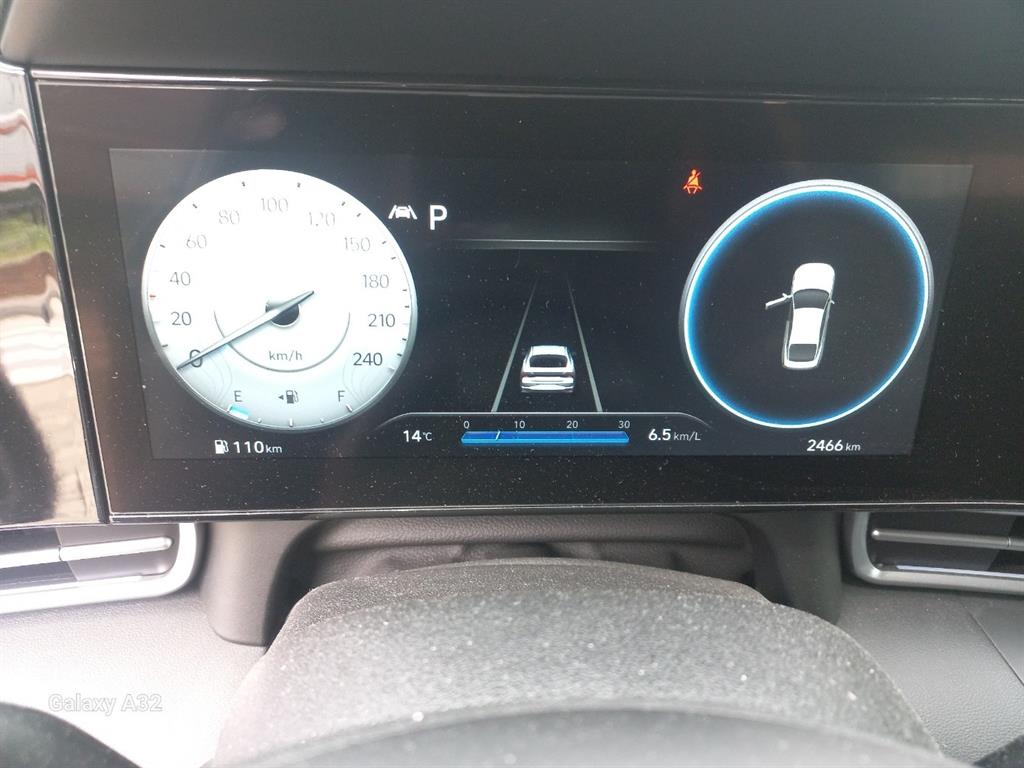HYUNDAI Avante - Vista 11