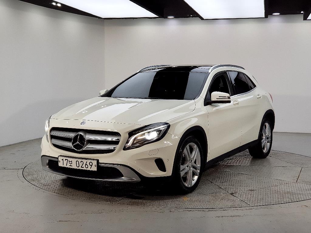 Mercedes Benz GLA Class 2016 Blanco - Importación desde Corea - HF Imports Iquique - Foto 1