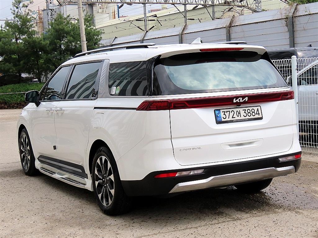 KIA Carnival - Vista 3