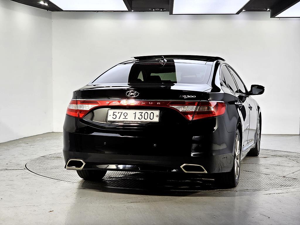 HYUNDAI Grandeur - Vista 3