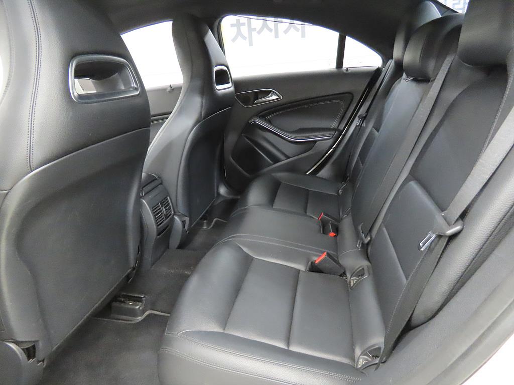 Mercedes Benz CLA Class - Vista 7