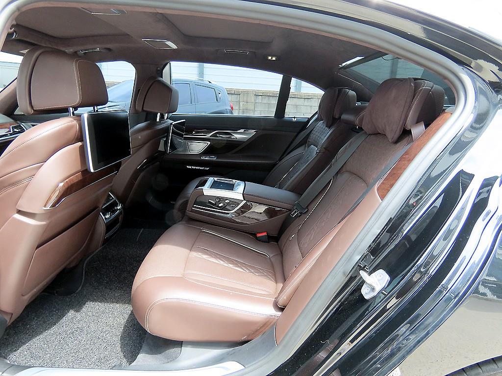 BMW 7 Series - Vista 6
