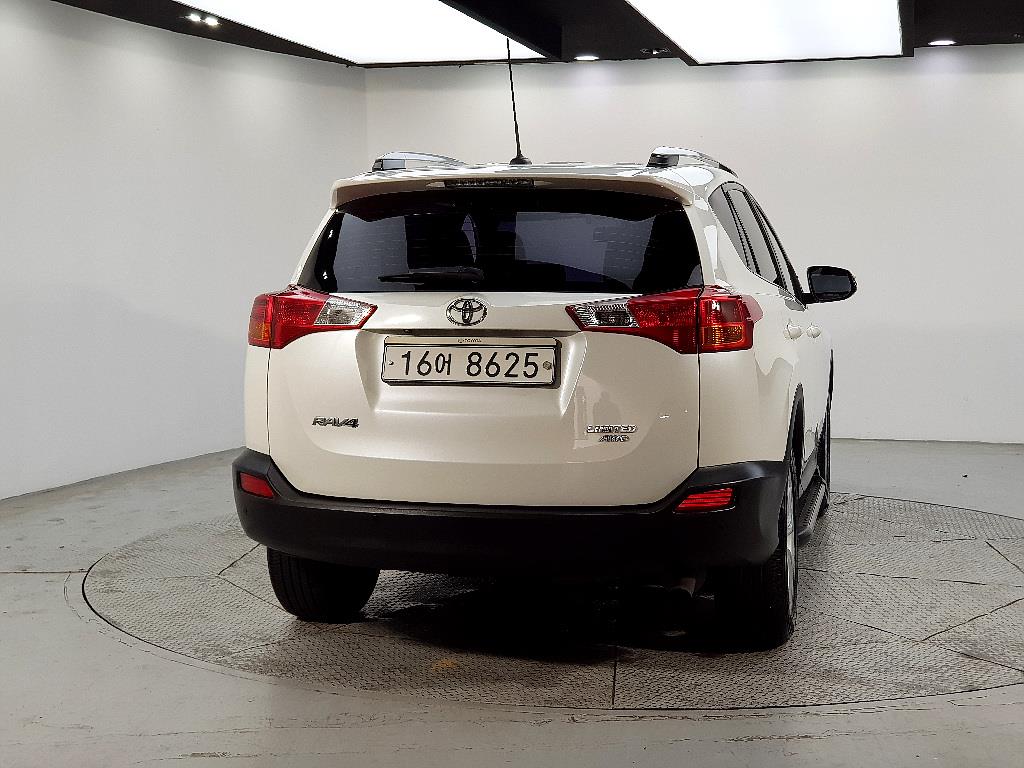 Toyota RAV4 - Vista 3
