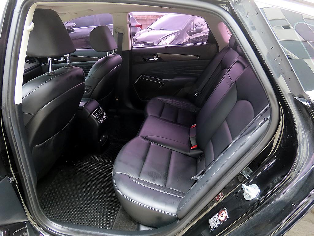 KIA K7 - Vista 6