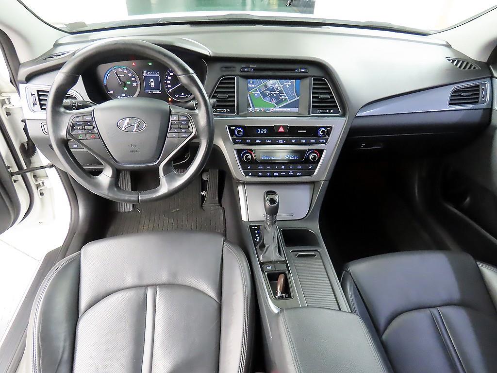 HYUNDAI Sonata - Vista 7