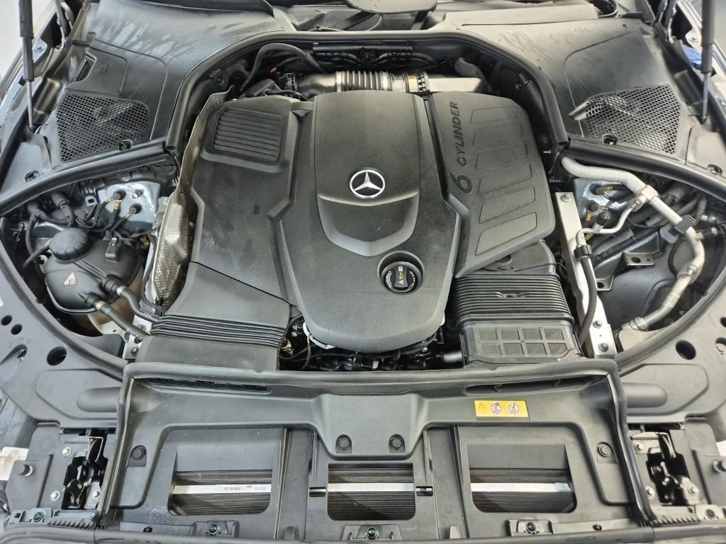 Mercedes Benz S Class - Vista 5