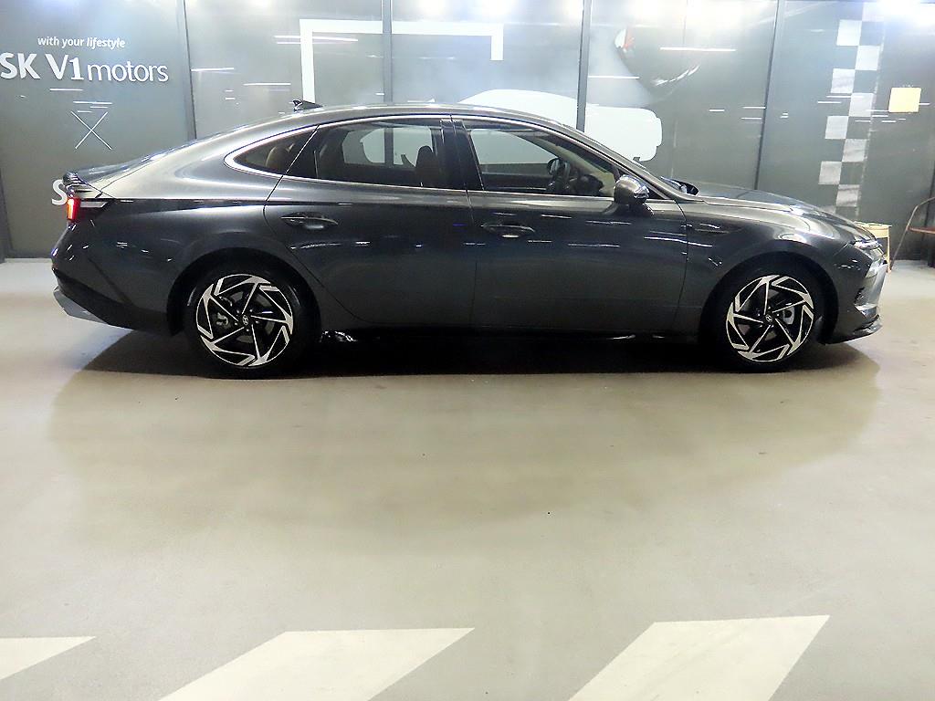 HYUNDAI Sonata - Vista 3