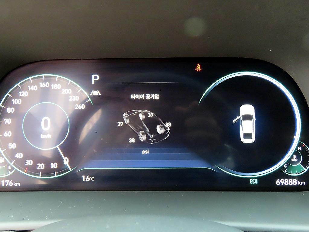 HYUNDAI Sonata - Vista 9