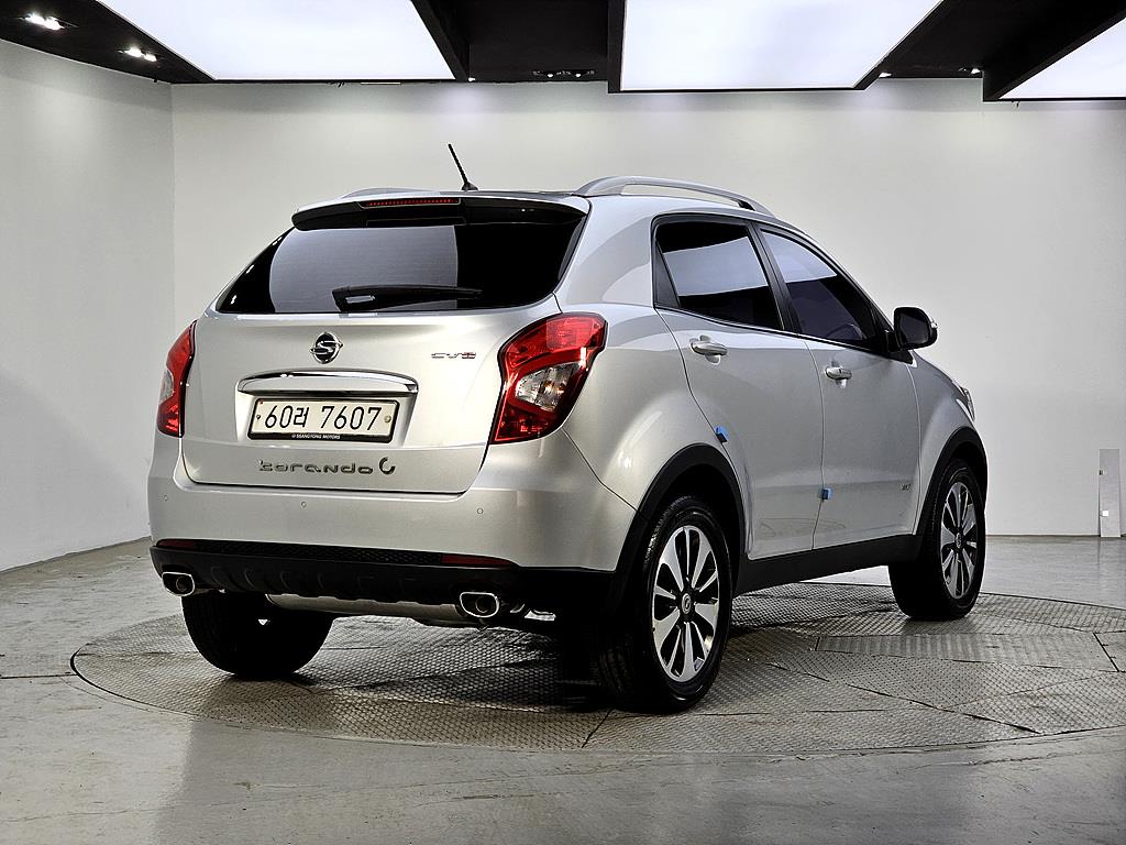 Ssangyong Korando - Vista 4