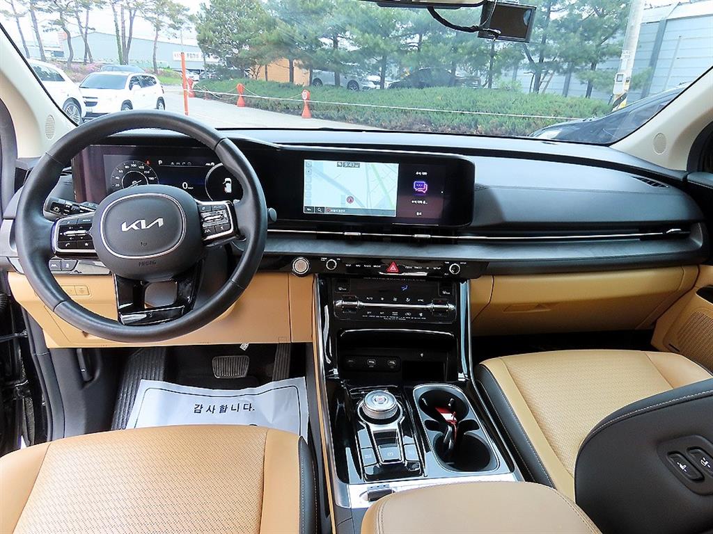 KIA Carnival - Vista 7