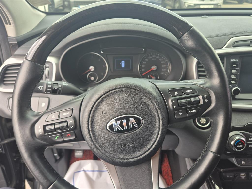 KIA Sorento - Vista 12
