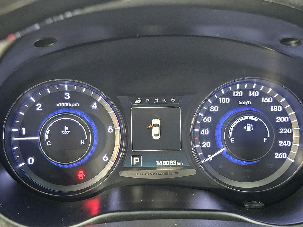 HYUNDAI Grandeur - Vista 7