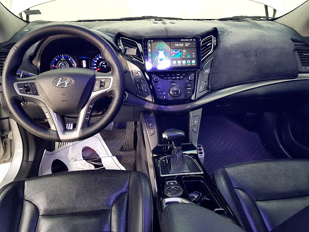 HYUNDAI i40 - Vista 5