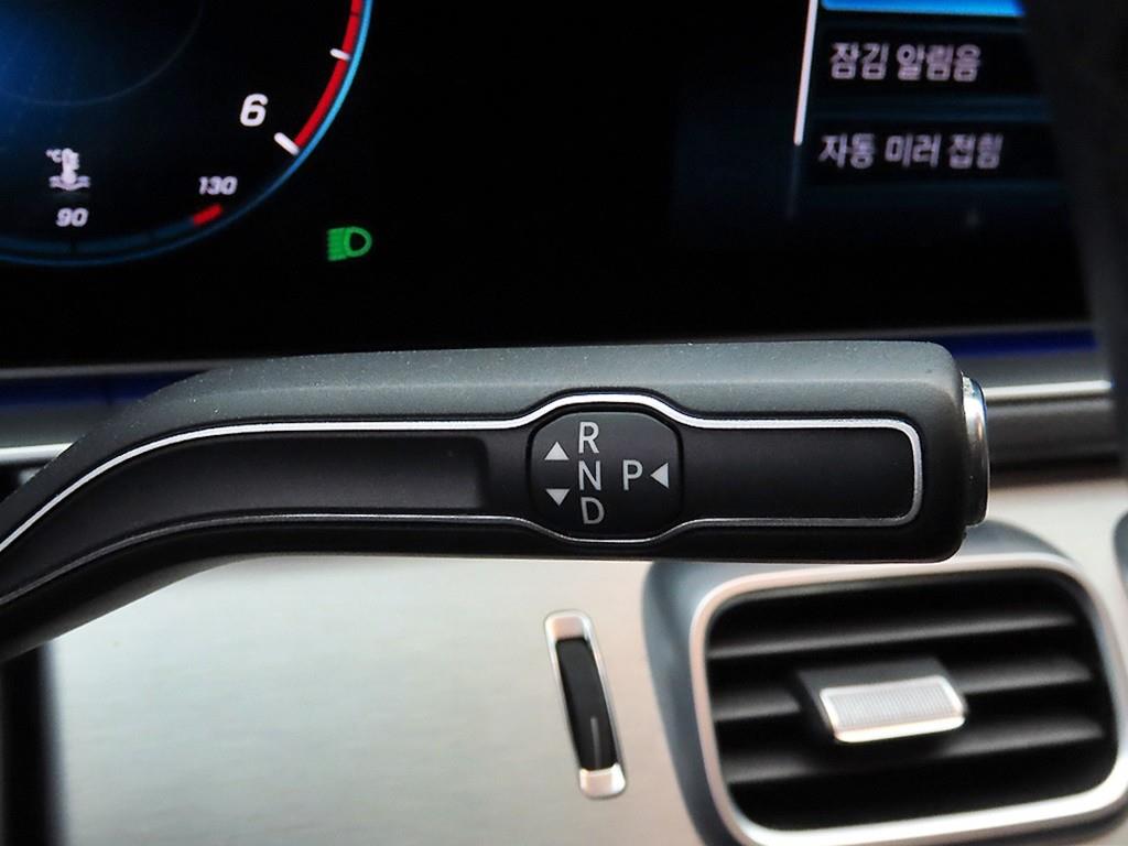 Mercedes Benz GLE Class - Vista 10