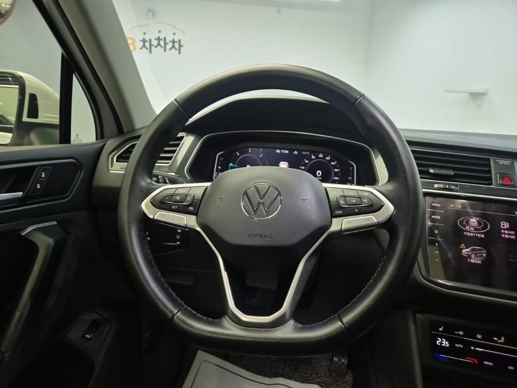 Volkswagen Tiguan - Vista 10