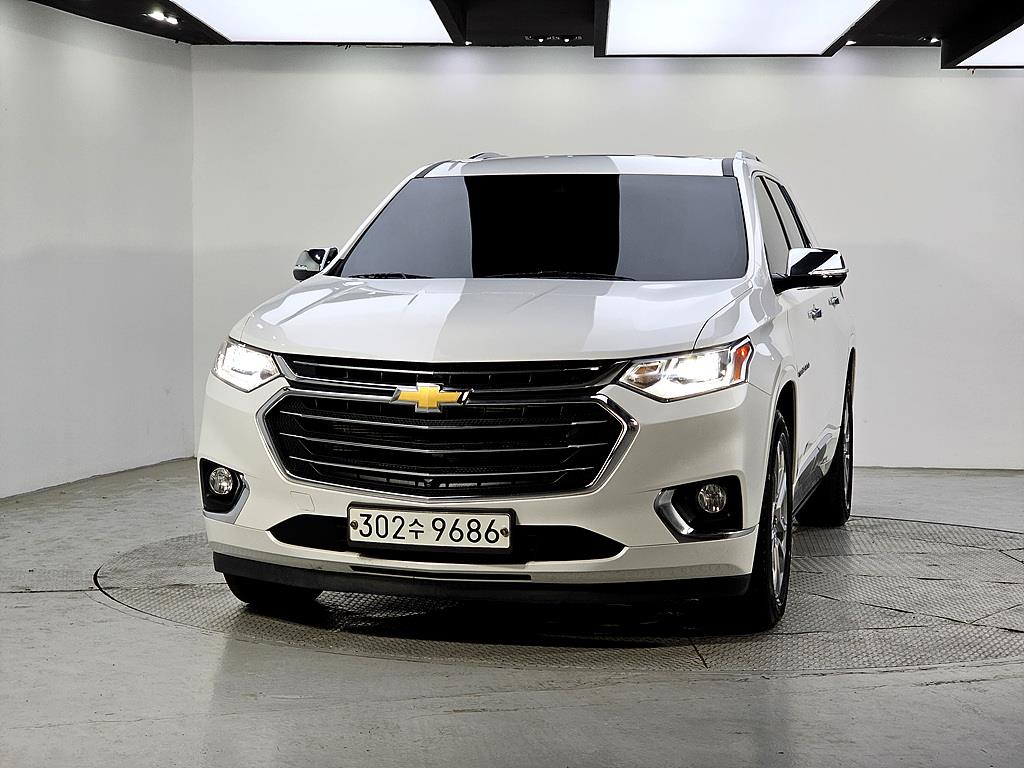 Chevrolet Travers - Vista 2