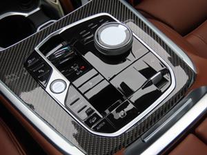 BMW X7 - Vista 12