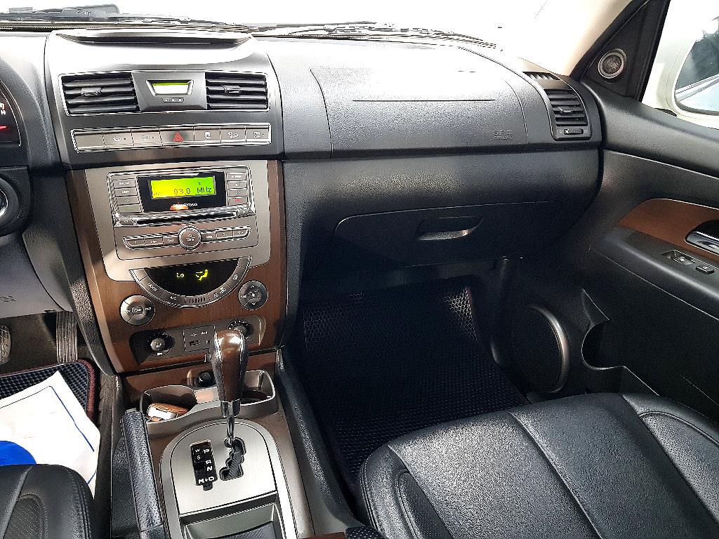 Ssangyong Rexton - Vista 10