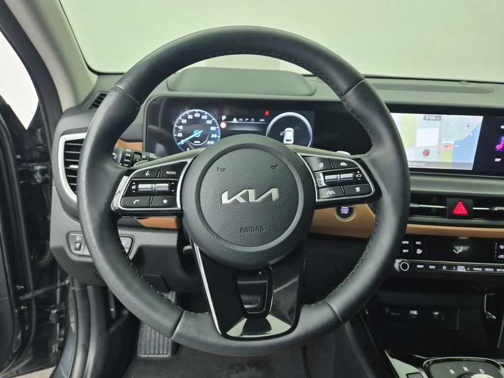 KIA Seltos - Vista 9