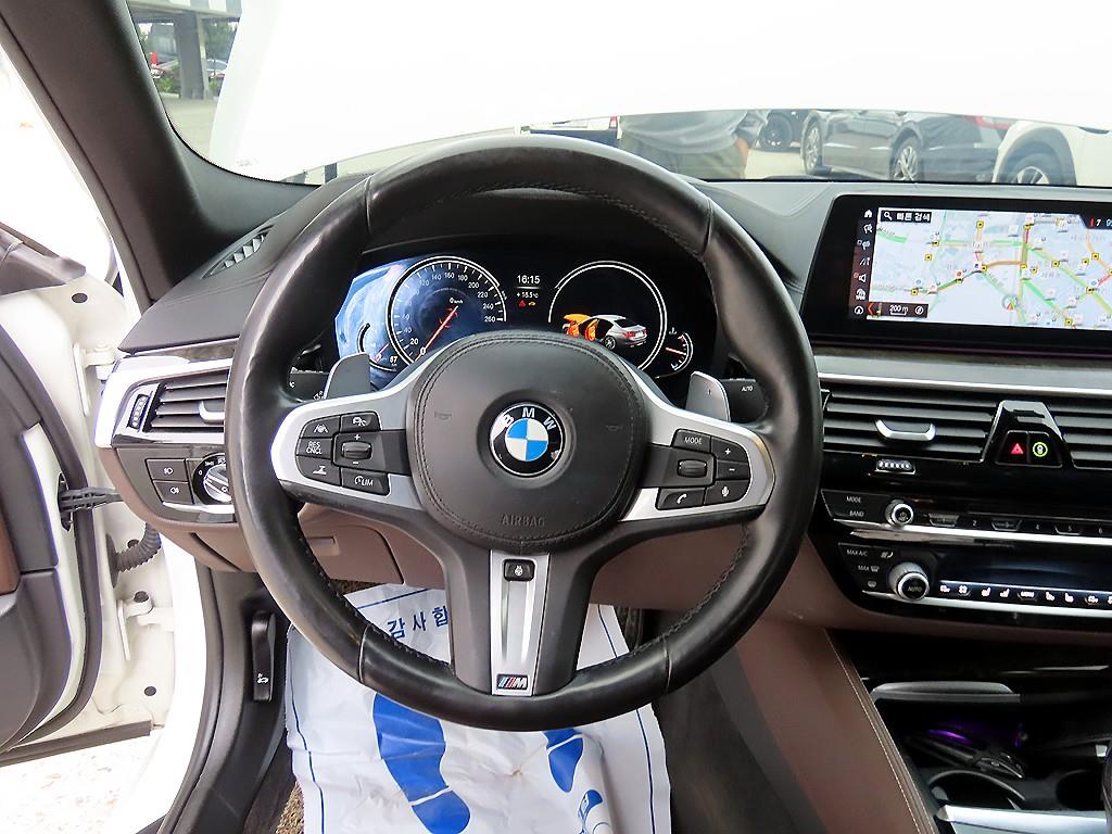 BMW 5 Series - Vista 8