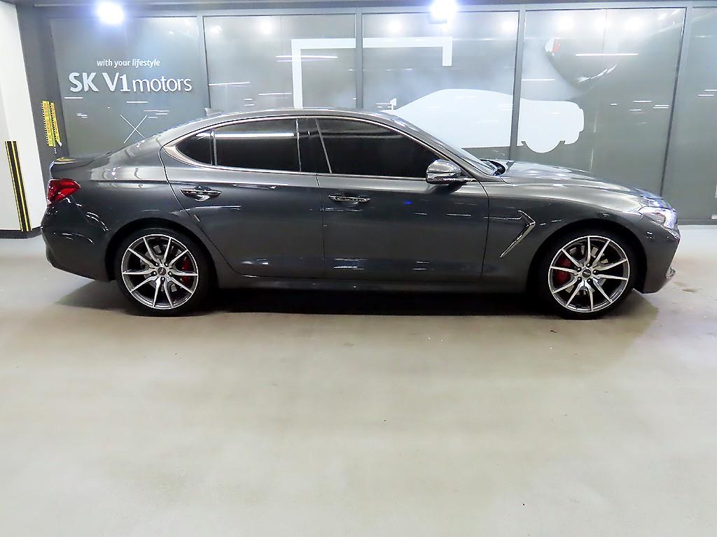 Genesis G70 - Vista 3