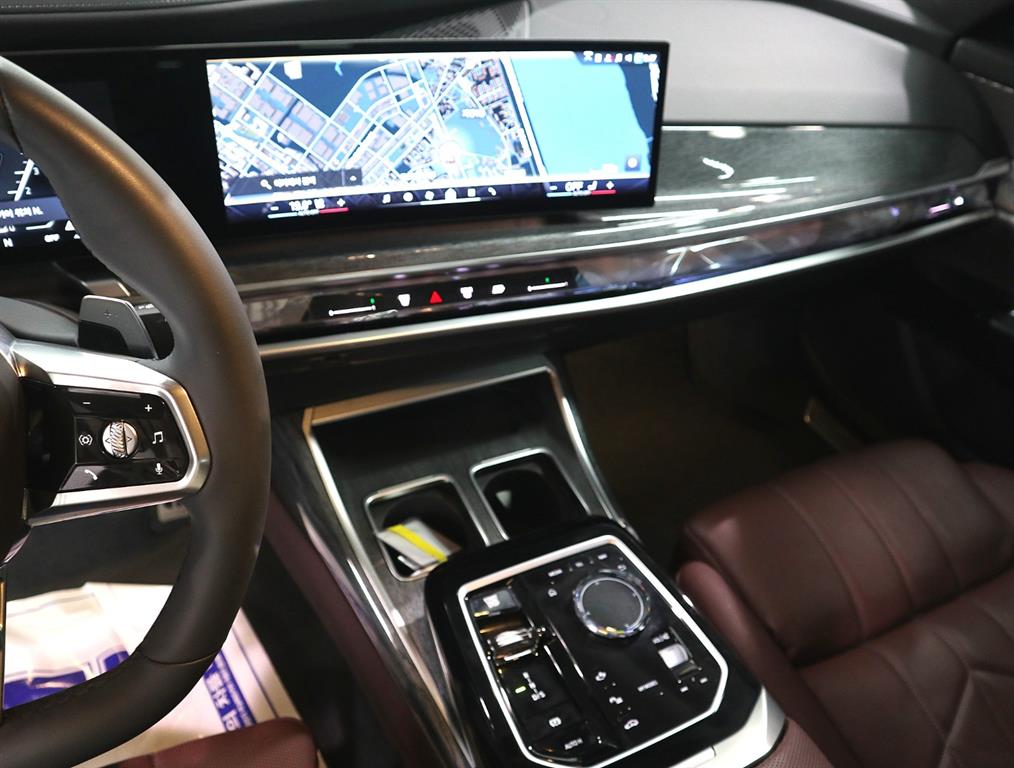 BMW 7 Series - Vista 10