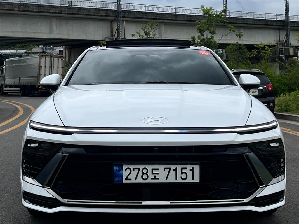 HYUNDAI Sonata - Vista 4