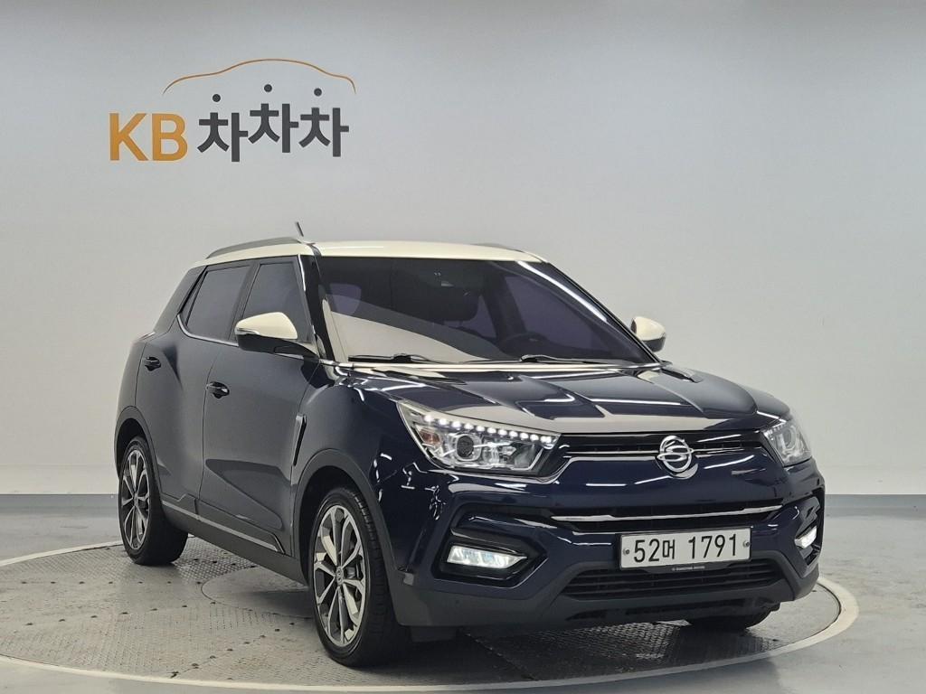 Ssangyong Tivoli - Vista 4