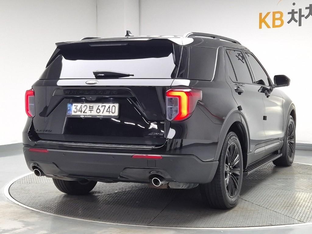 Ford Explorer - Vista 3