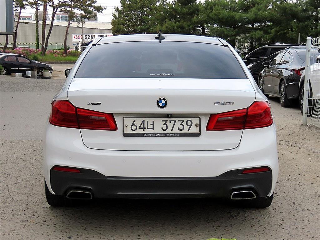 BMW 5 Series - Vista 4