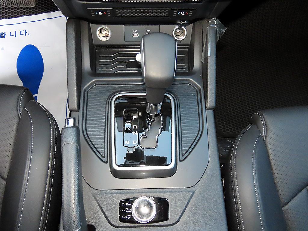 Ssangyong Rexton - Vista 10