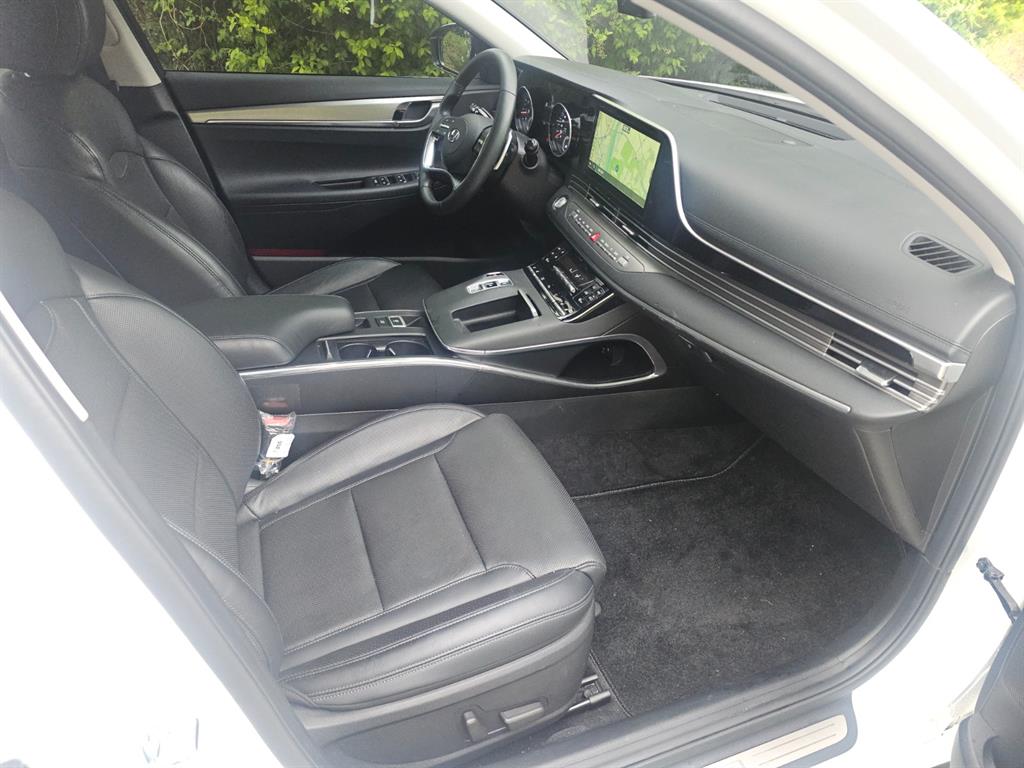 HYUNDAI Grandeur - Vista 11
