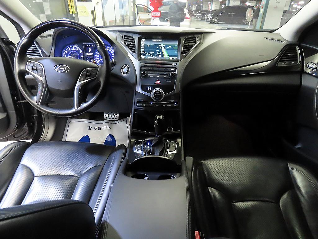 HYUNDAI Grandeur - Vista 10