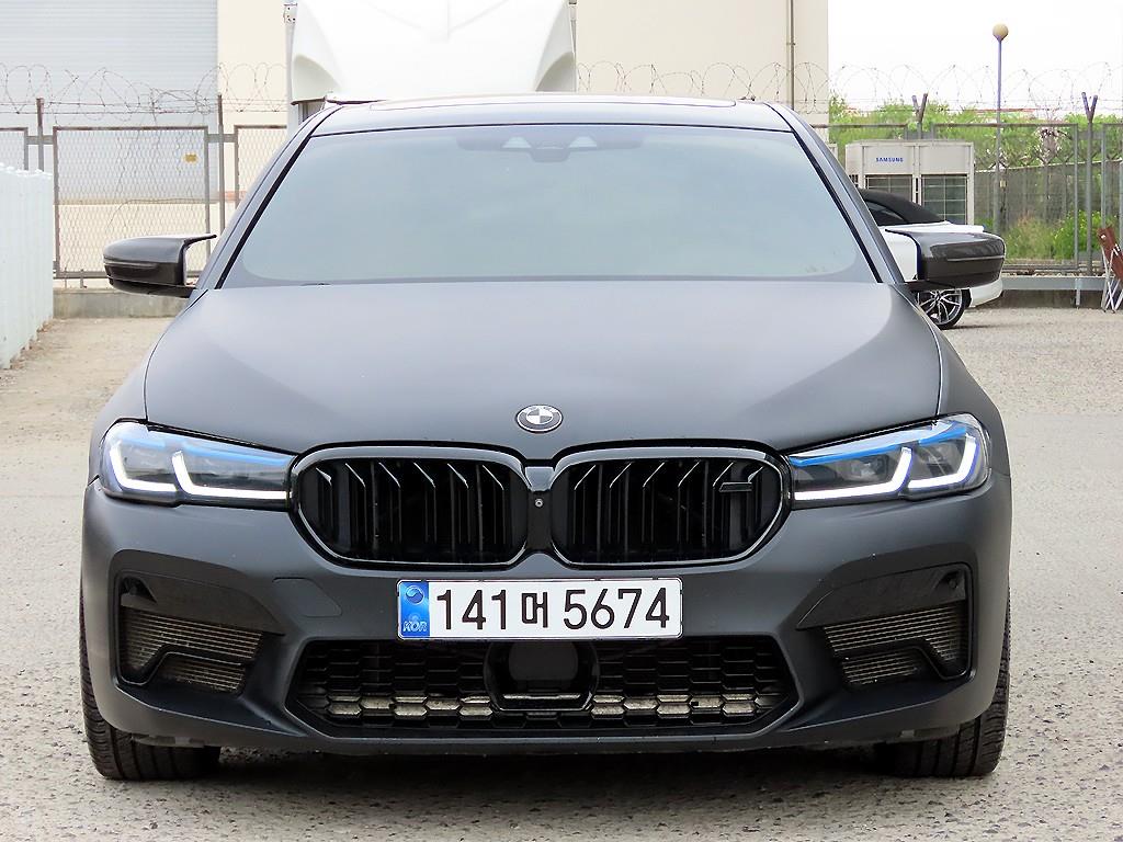 BMW 5 Series 2017 Negro - Importación desde Corea - HF Imports Iquique - Foto 1