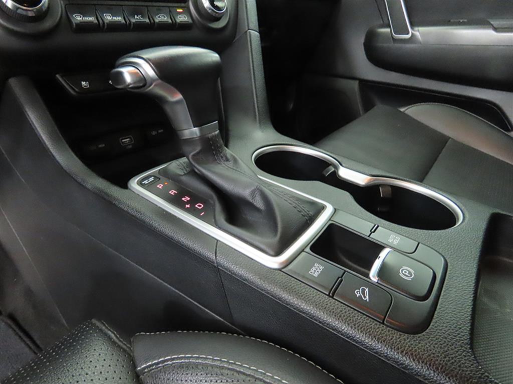 KIA Sportage - Vista 11