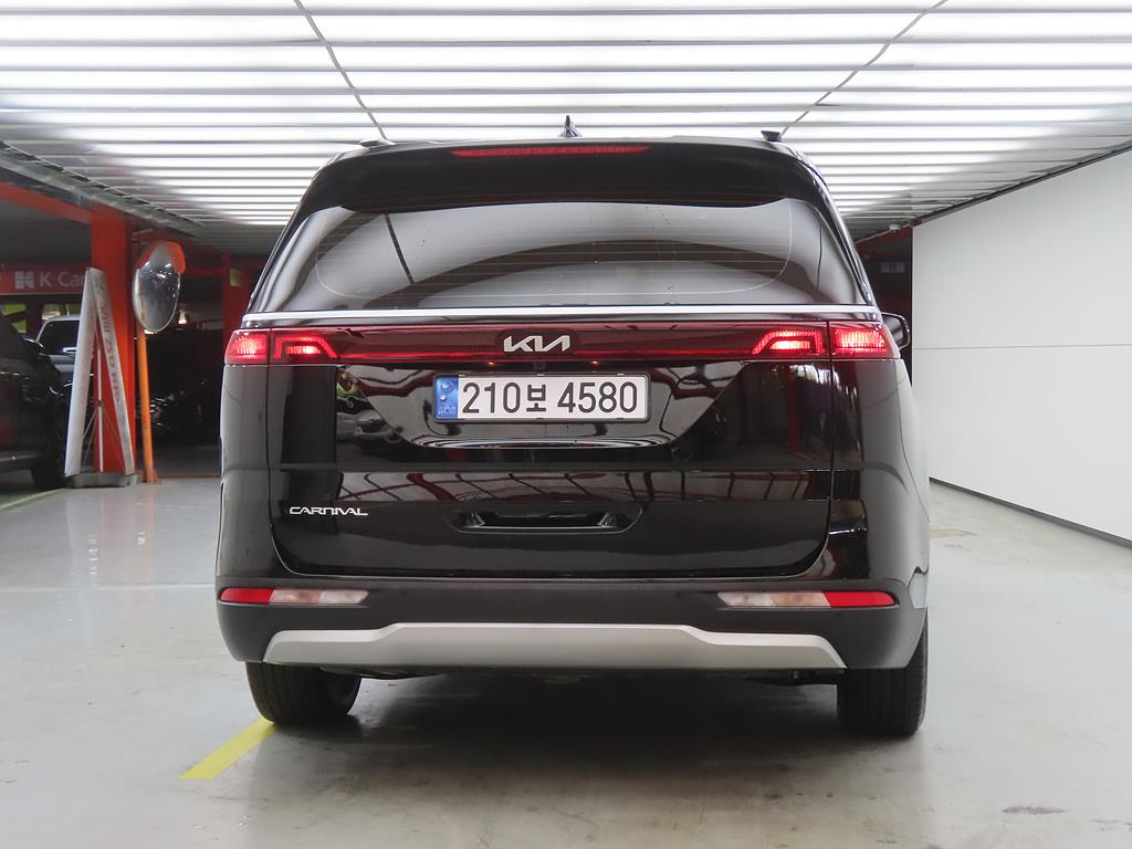 KIA Carnival - Vista 3