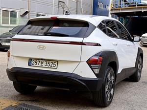 HYUNDAI Kona - Vista 8