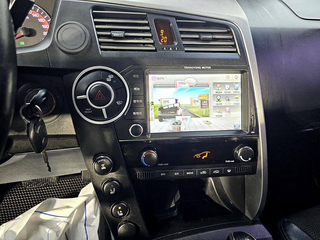 Ssangyong Korando 2014 Gris - Importación desde Corea - HF Imports Iquique - Foto 16