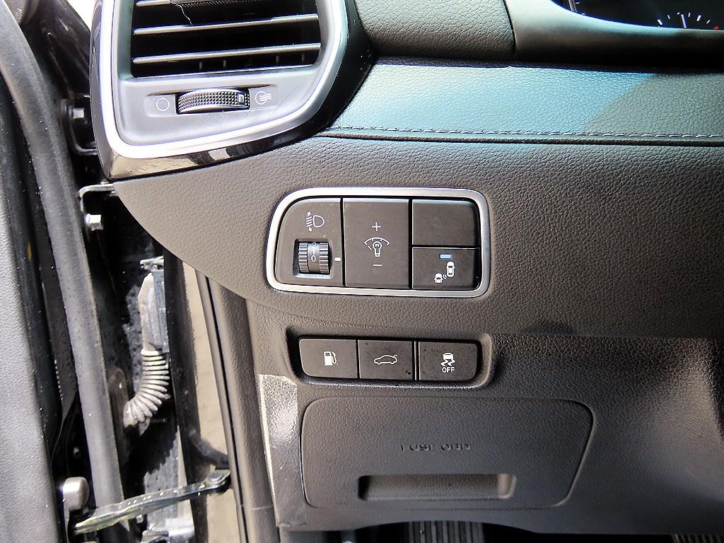 HYUNDAI Grandeur - Vista 12
