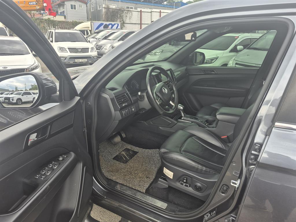 Ssangyong Rexton - Vista 8