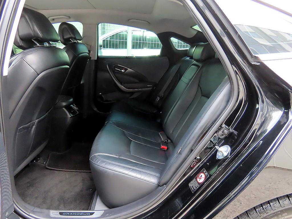 HYUNDAI Grandeur - Vista 6